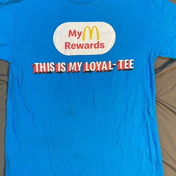 McDonalds My Rewards This Is My Loyal-Tee T-shirt Small - Picture 2 of 3